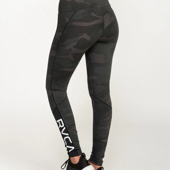 RVCA CAMO LEGGINGS - Picture 4 of 16